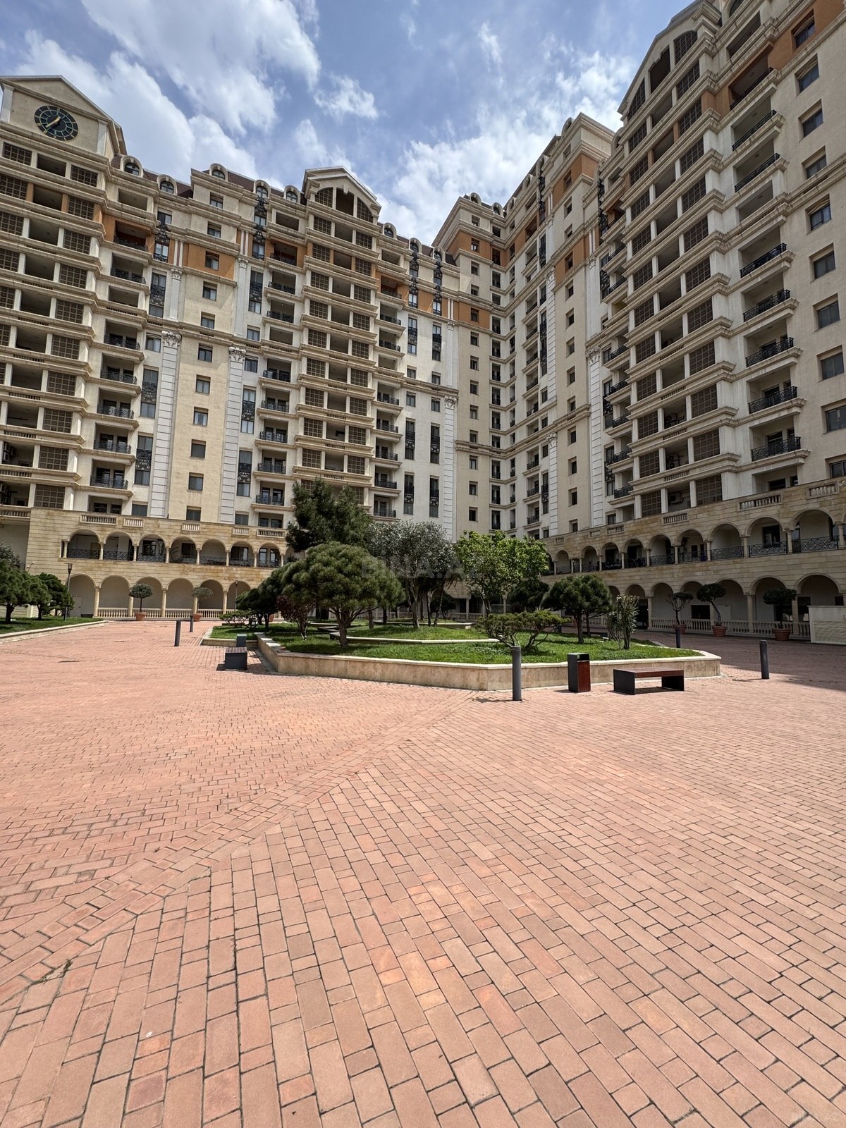 4 otaqlı yeni tikili 230 m², Nizami m. - şəkil 2