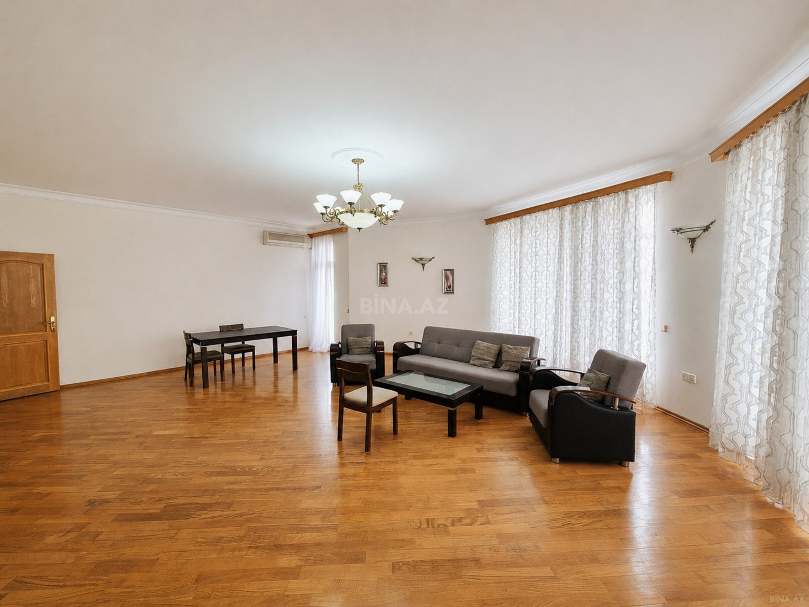 4 otaqlı yeni tikili 211 m², 28 May m. - əsas şəkil