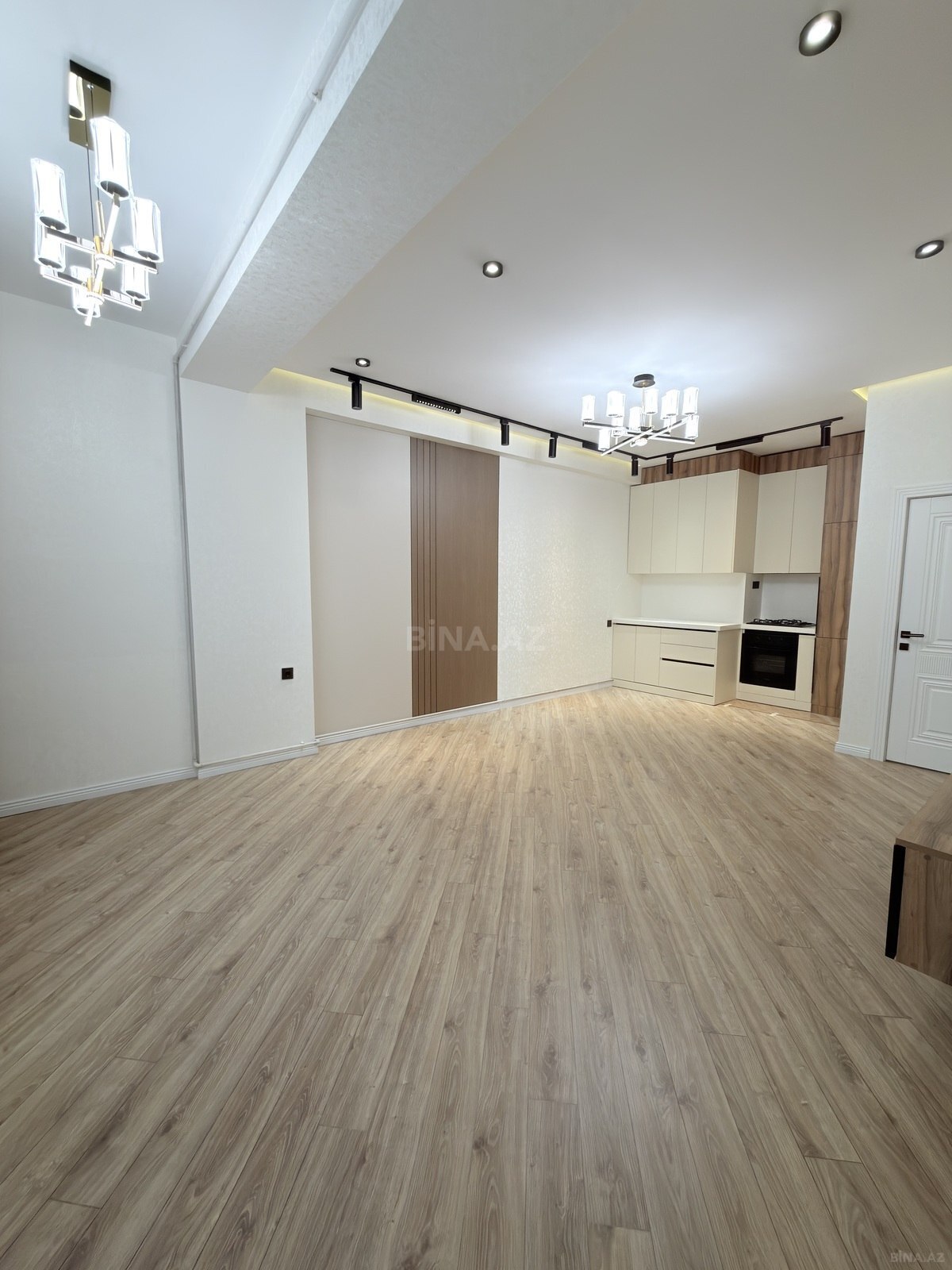 2 otaqlı yeni tikili 70 m², Nizami r. - şəkil 2
