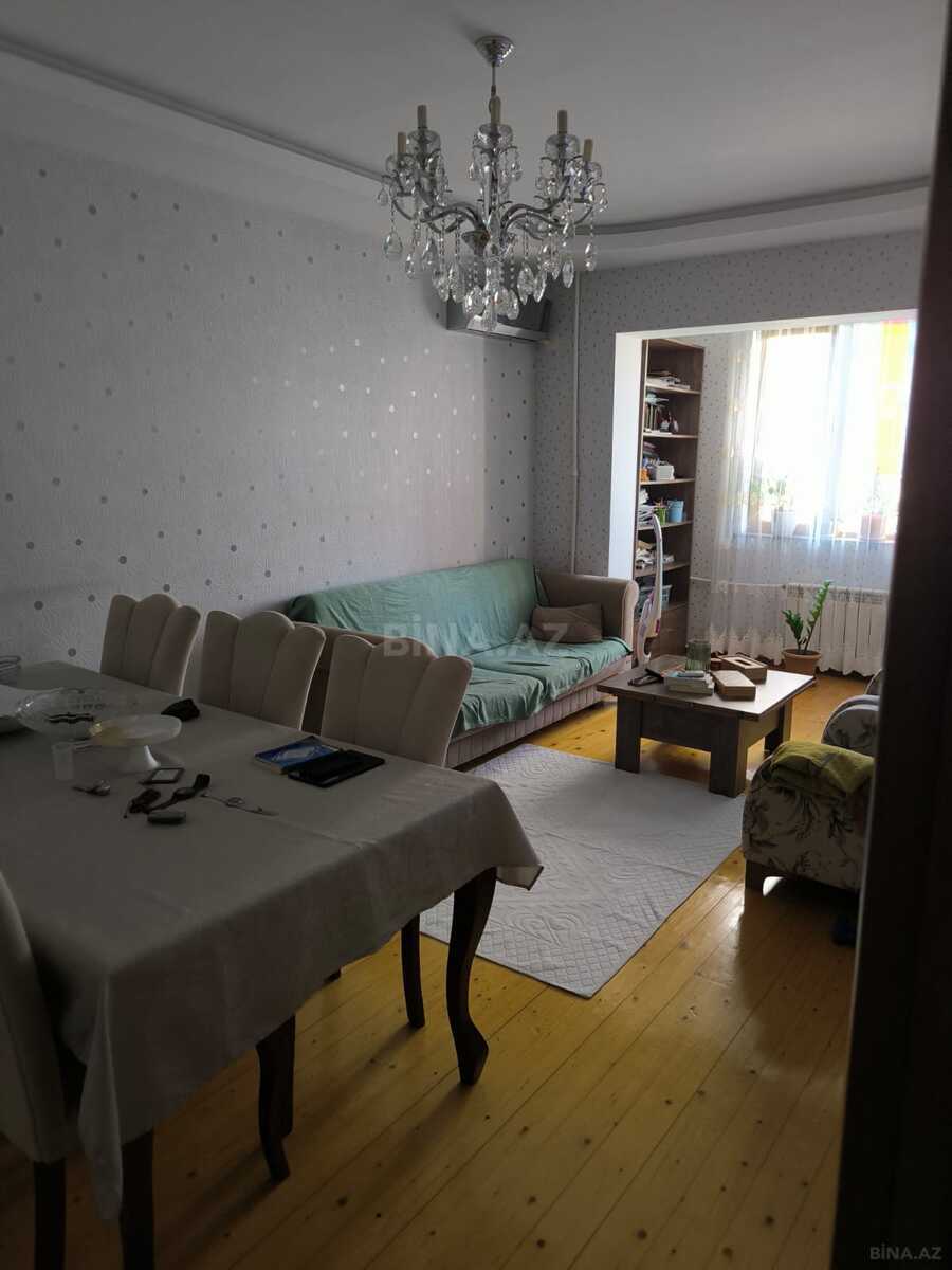 Satılır 2 otaqlı köhnə tikili 65 m², Həzi Aslanov m.