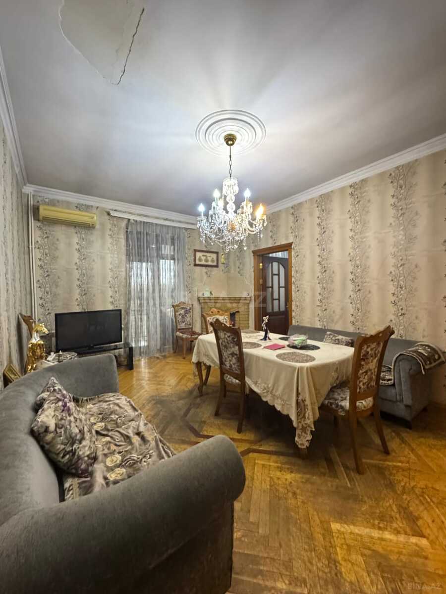 3 otaqlı köhnə tikili 90 m², Elmlər Akademiyası m. - şəkil 2