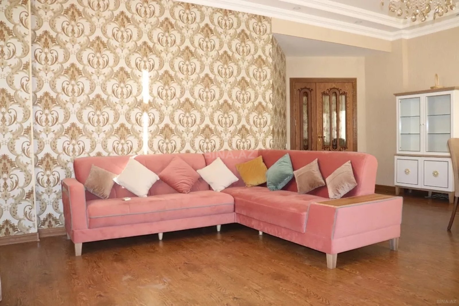 3 otaqlı yeni tikili 150 m², Elmlər Akademiyası m.