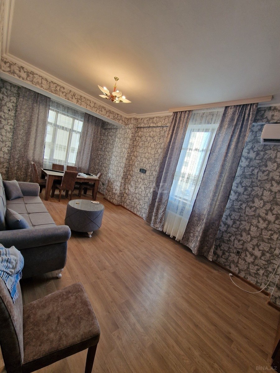 2 otaqlı yeni tikili 70 m², Bayıl q.