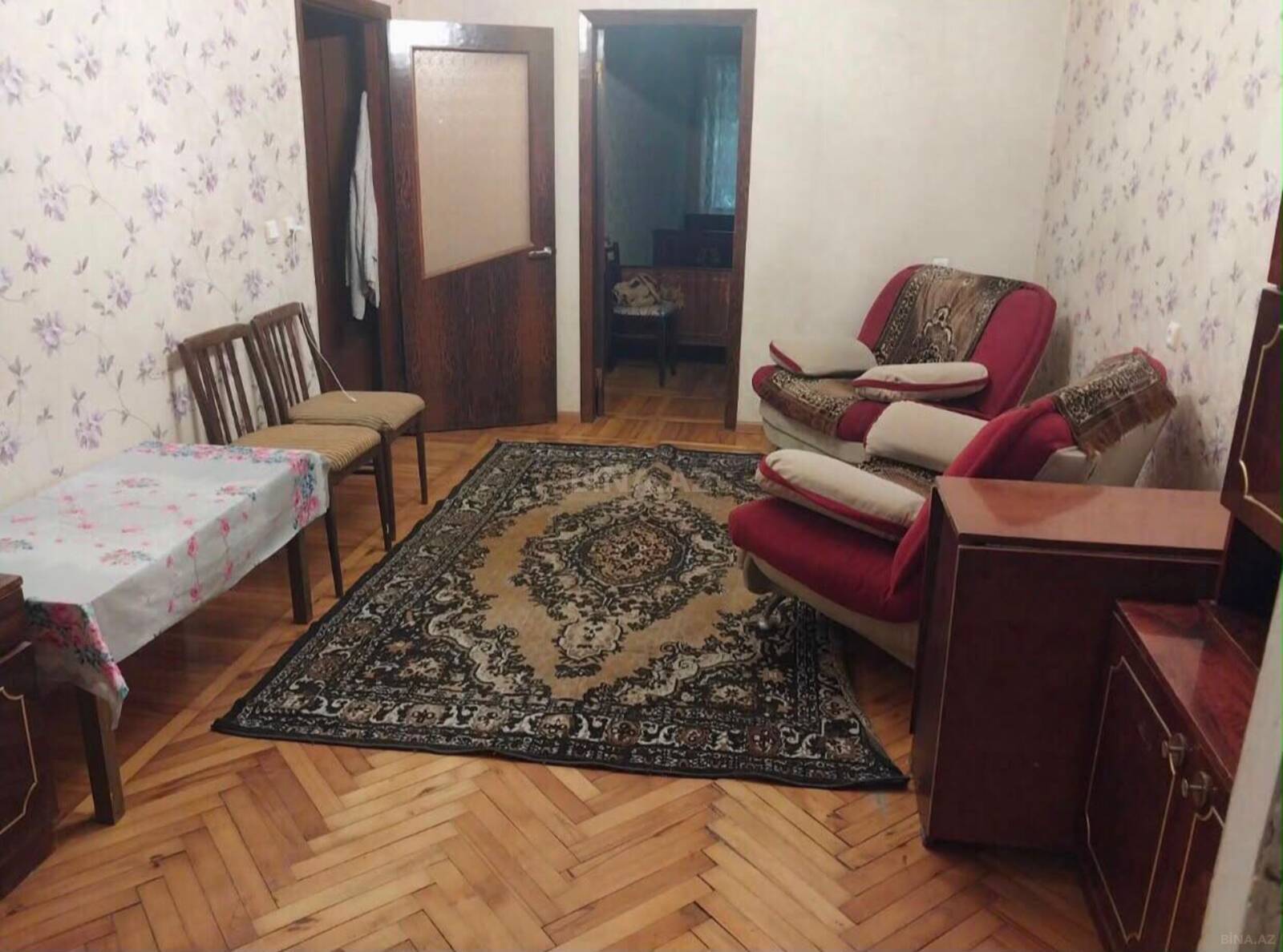 2 otaqlı köhnə tikili 60 m², İnşaatçılar m.