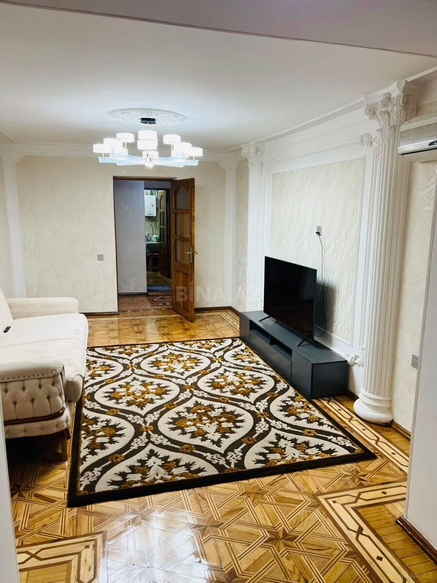 3 otaqlı köhnə tikili 88 m², İnşaatçılar m. - əsas şəkil