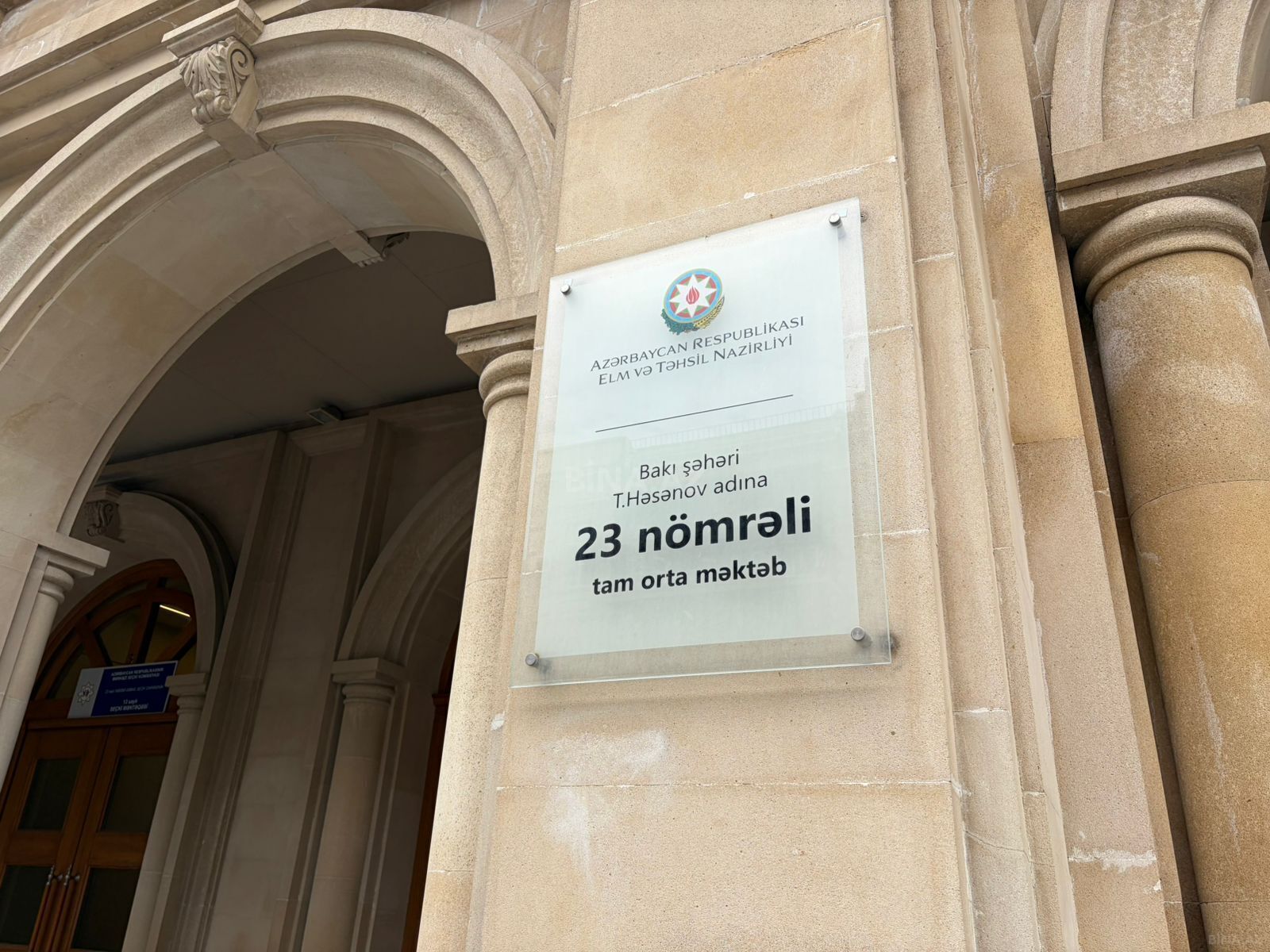 Satılır 1 otaqlı köhnə tikili 38 m², 28 May m. - şəkil 3