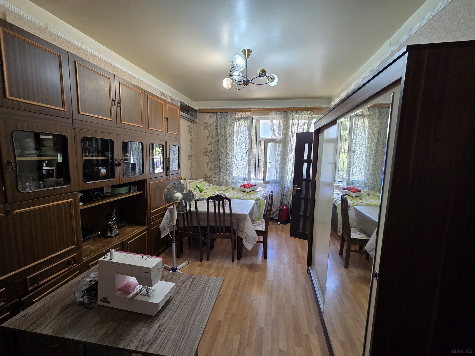 2 otaqlı köhnə tikili 40 m², Azadlıq Prospekti m.