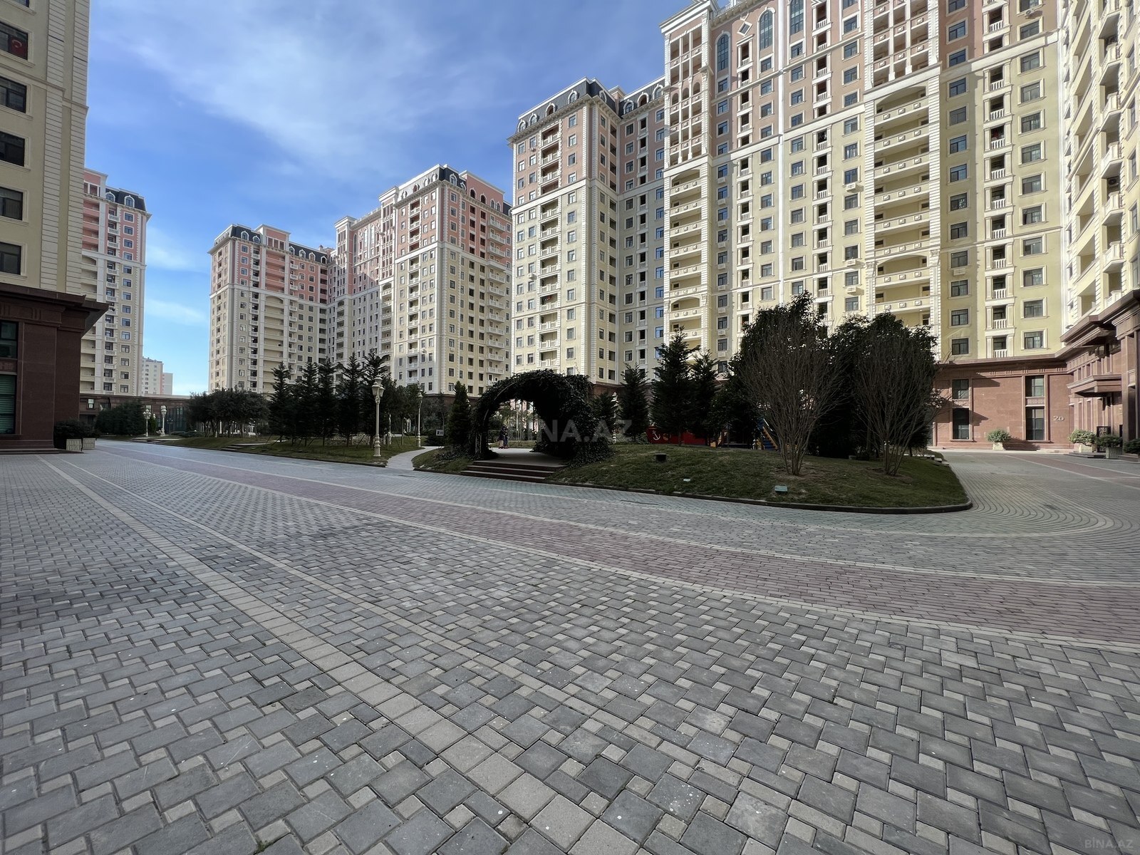 3 otaqlı yeni tikili 120 m², Elmlər Akademiyası m.