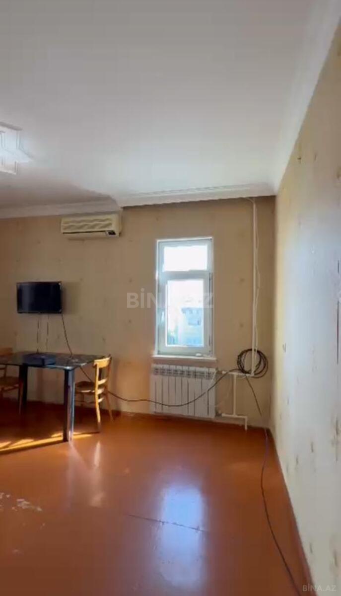 Satılır 2 otaqlı köhnə tikili 45 m², İnşaatçılar m. - şəkil 3