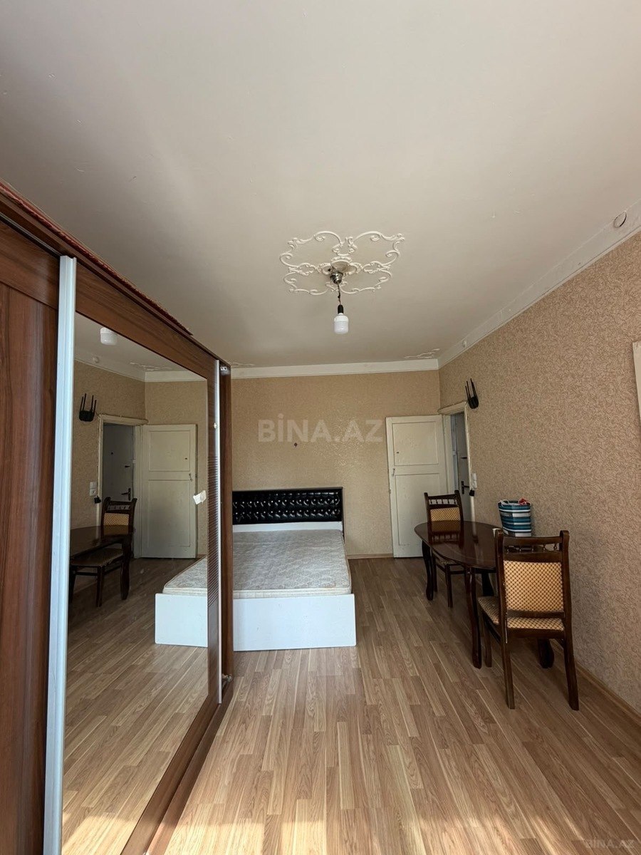 Satılır 2 otaqlı köhnə tikili 45 m², 20 Yanvar m. - şəkil 2