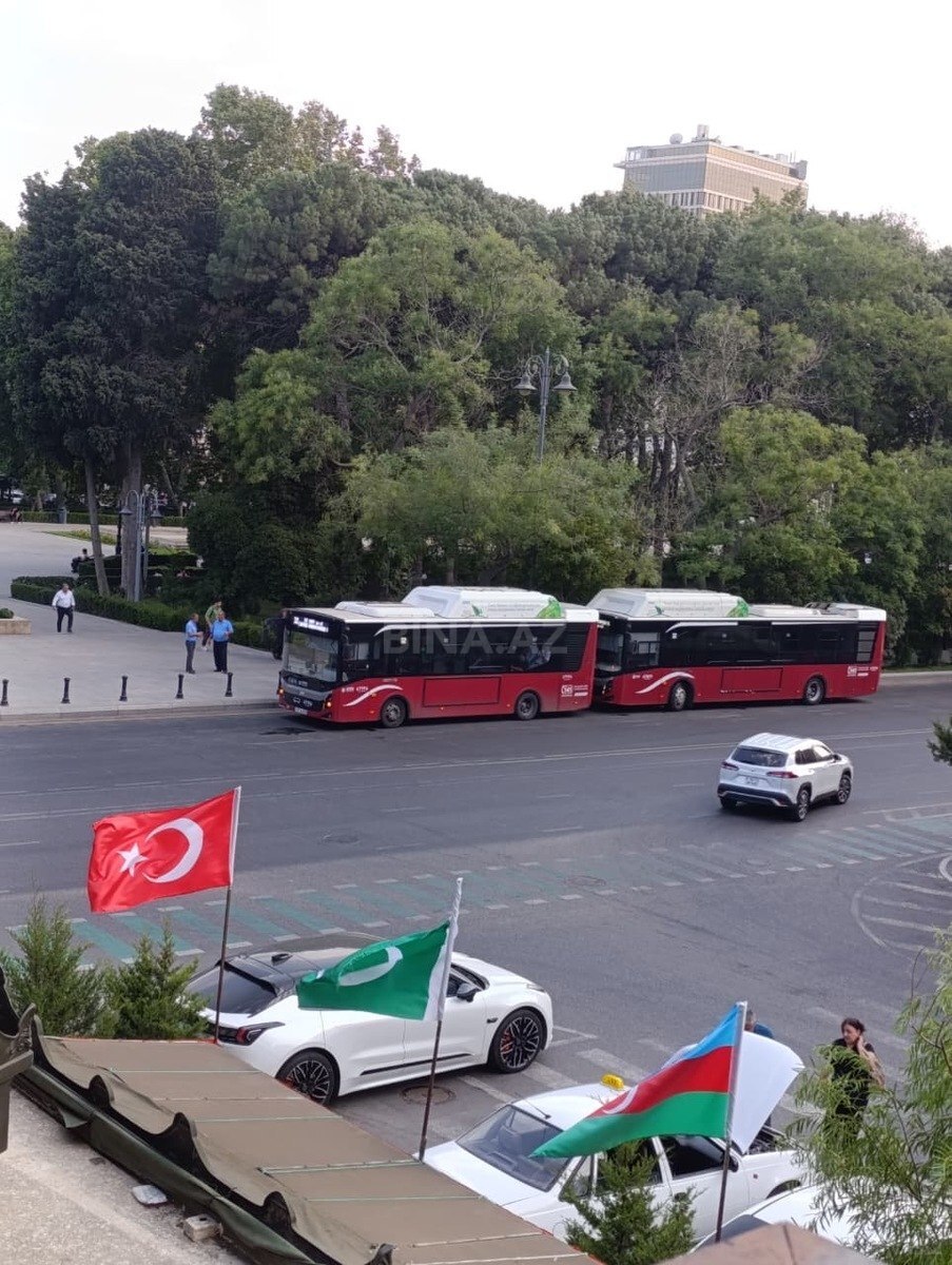 2 otaqlı köhnə tikili 36 m², 28 May m. - əsas şəkil