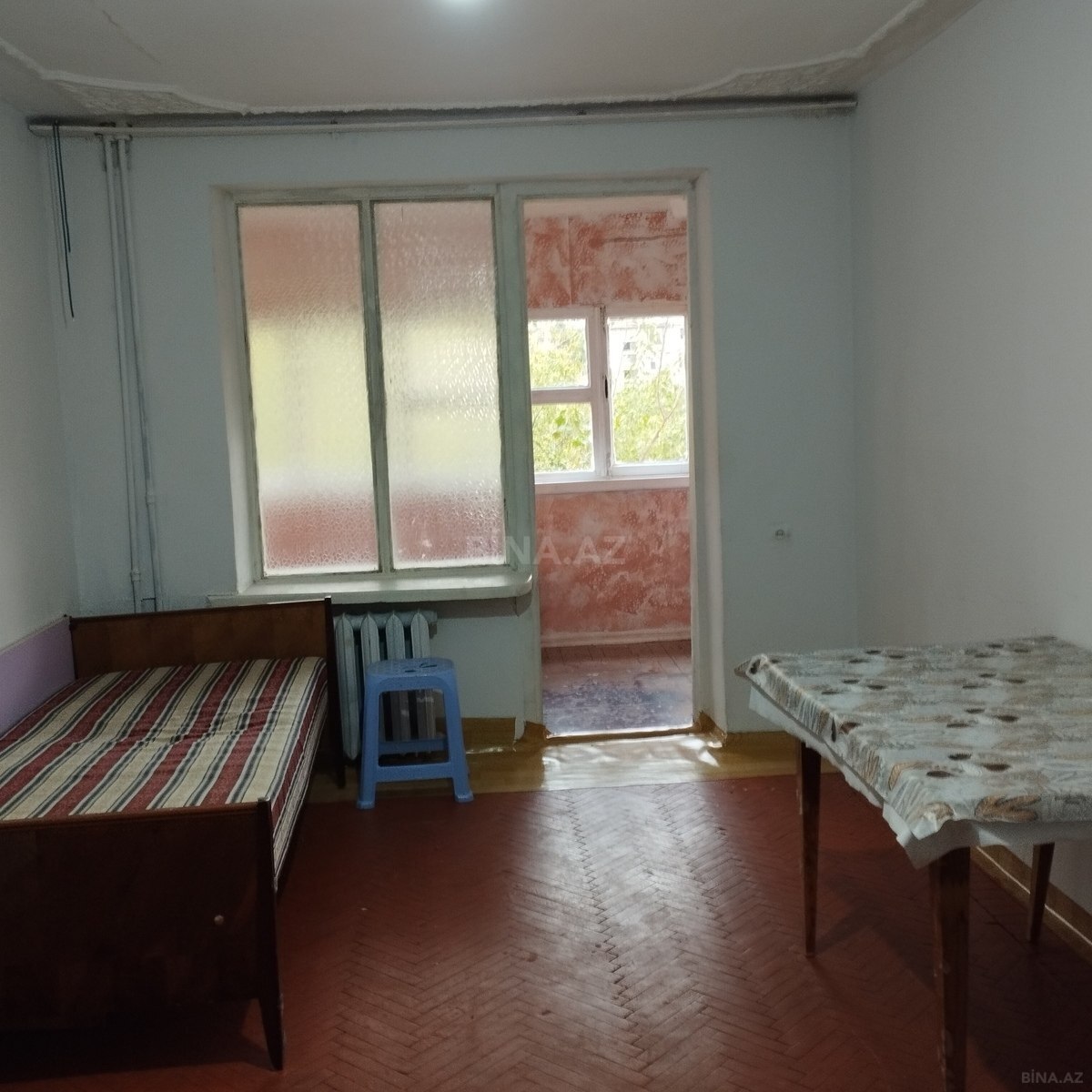 1 otaqlı köhnə tikili 35 m², Elmlər Akademiyası m.