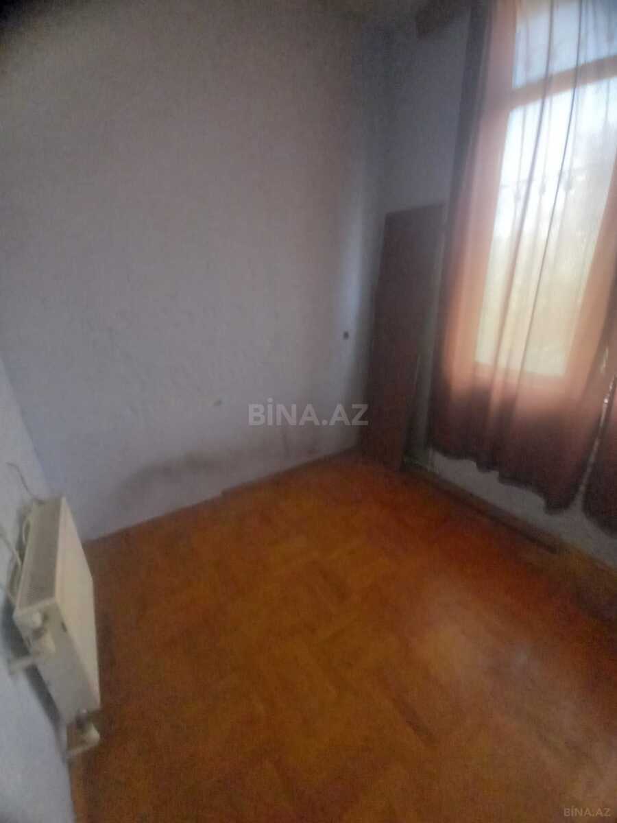 2 otaqlı köhnə tikili 32 m², Xalqlar Dostluğu m. - əsas şəkil