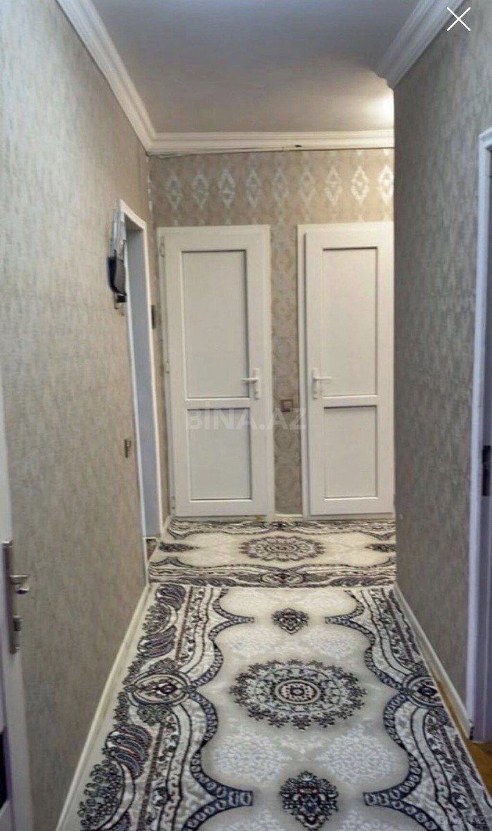Satılır 2 otaqlı köhnə tikili 68 m², Bakıxanov q. - şəkil 3
