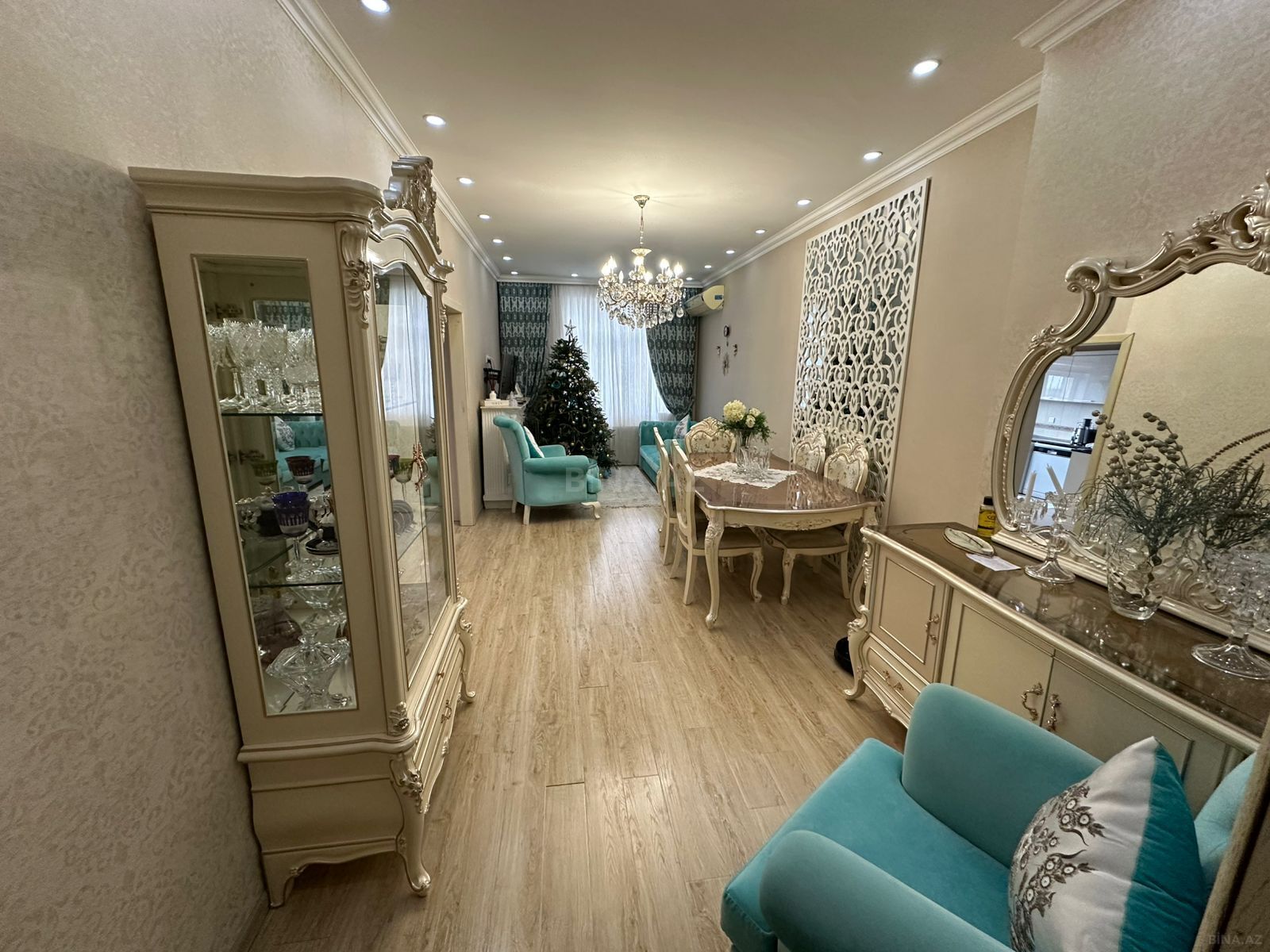 4 otaqlı yeni tikili 108 m², Xalqlar Dostluğu m.