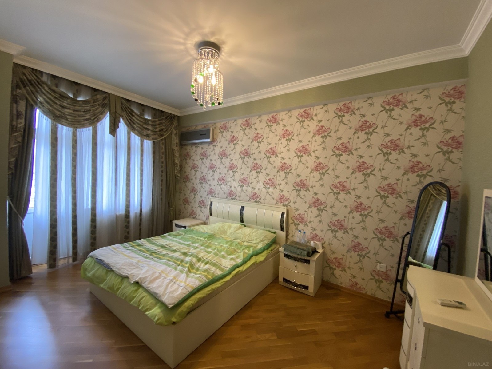 3 otaqlı yeni tikili 135 m², Şah İsmayıl Xətai m. - əsas şəkil