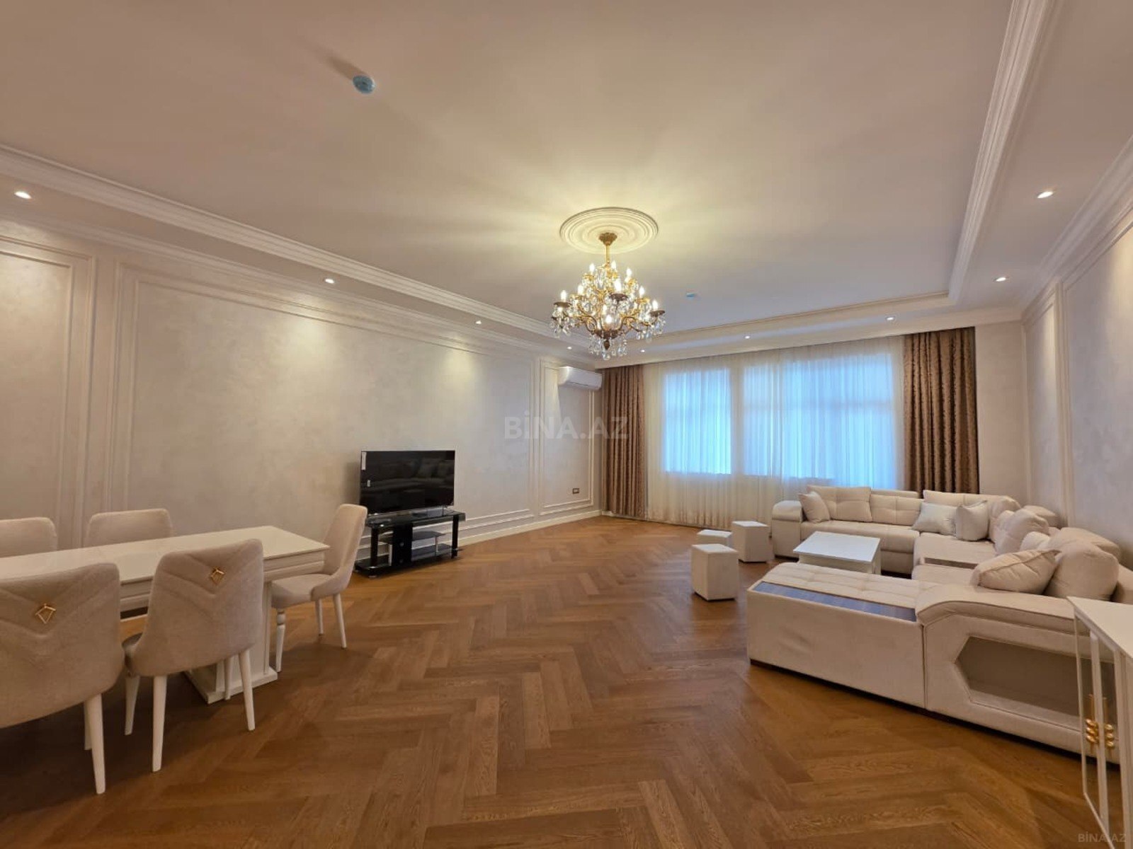 3 otaqlı yeni tikili 170 m², 28 May m.