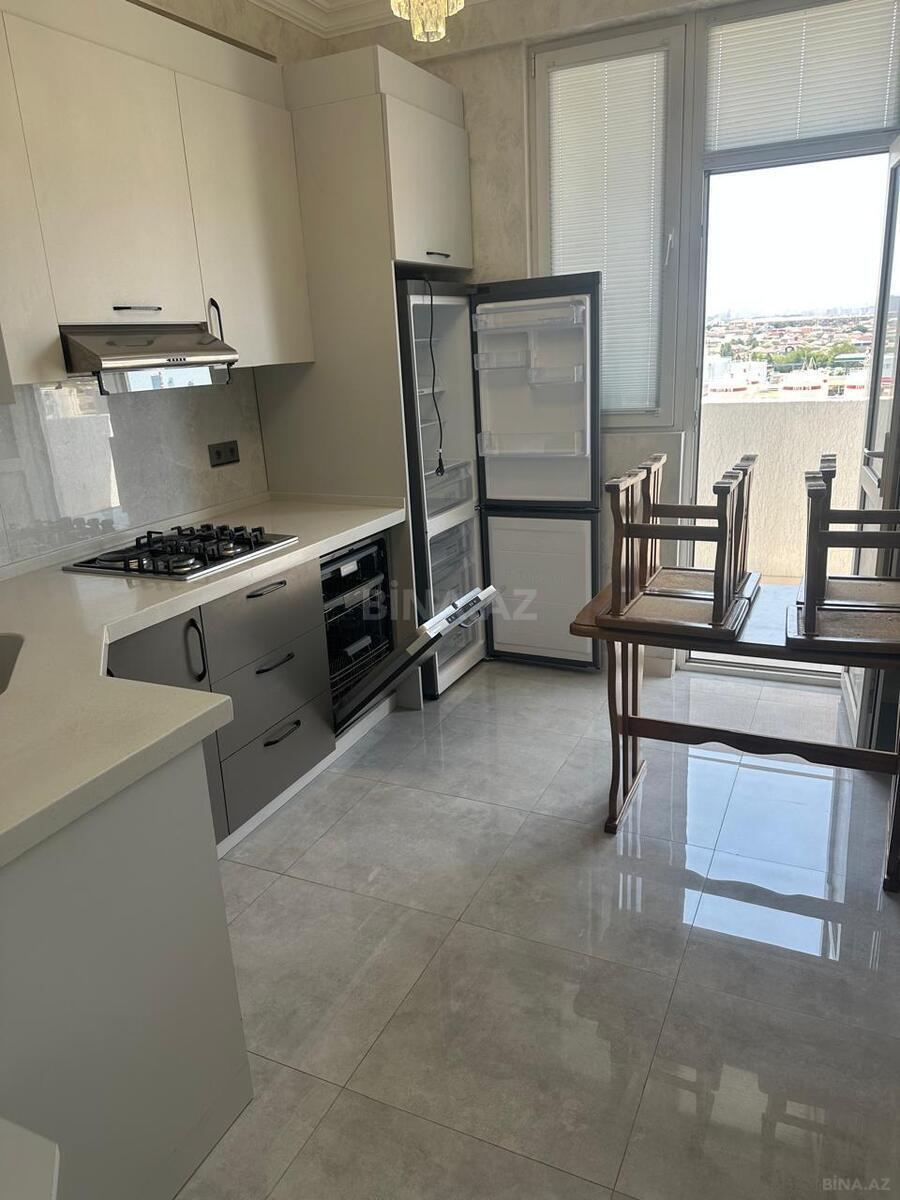 2 otaqlı yeni tikili 80 m², Əhmədli q.