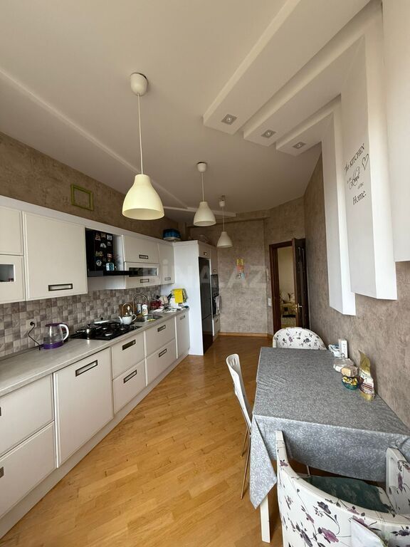 3 otaqlı yeni tikili 120 m², Azadlıq Prospekti m.