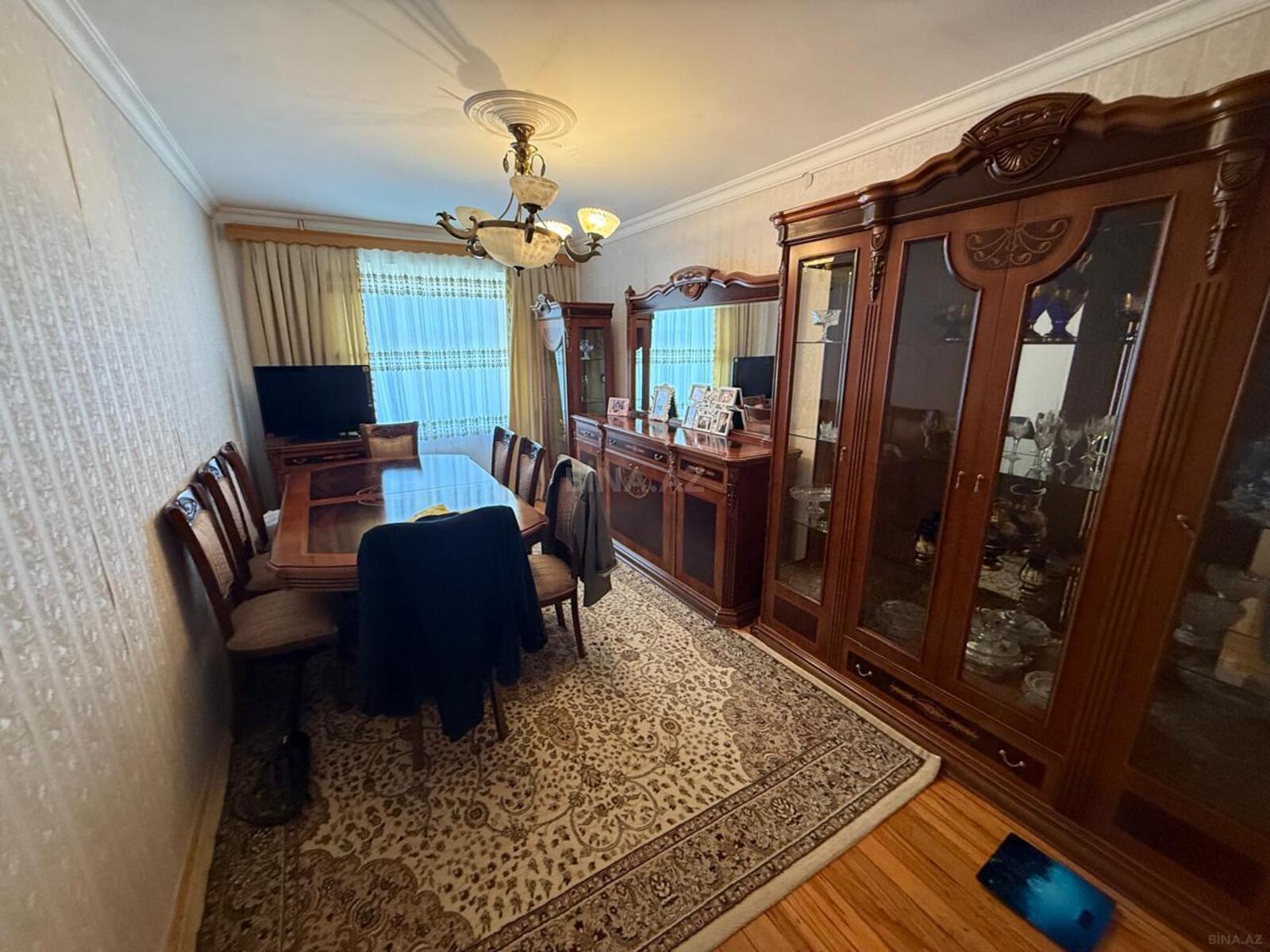 5 otaqlı köhnə tikili 120 m², Həzi Aslanov m.