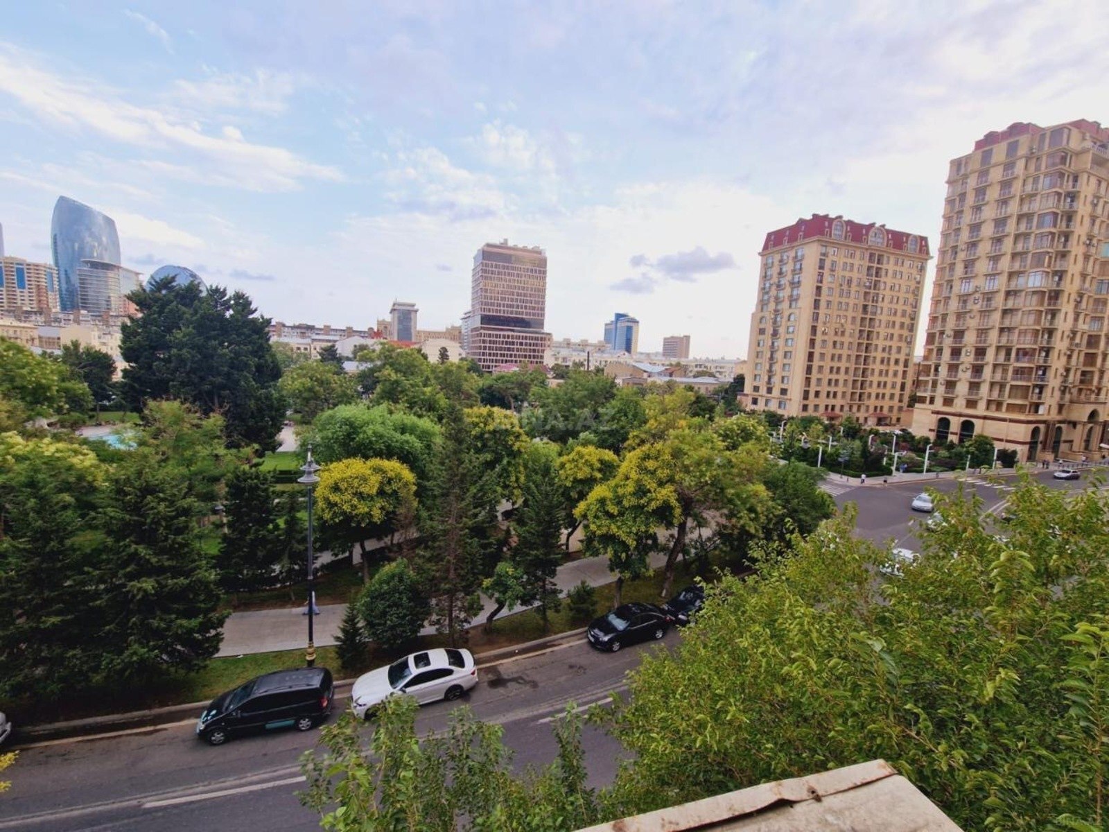 8 otaqlı köhnə tikili 280 m², 28 May m. - şəkil 2