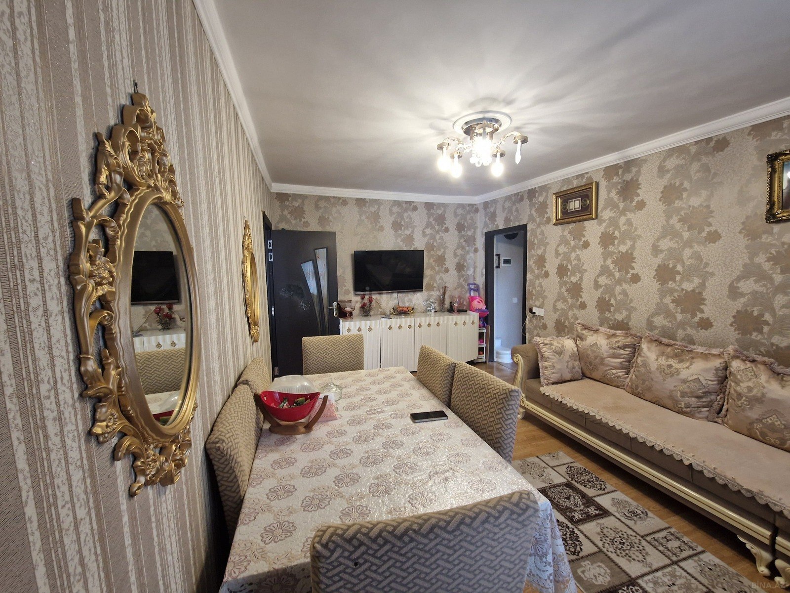 2 otaqlı köhnə tikili 60 m², İnşaatçılar m. - əsas şəkil