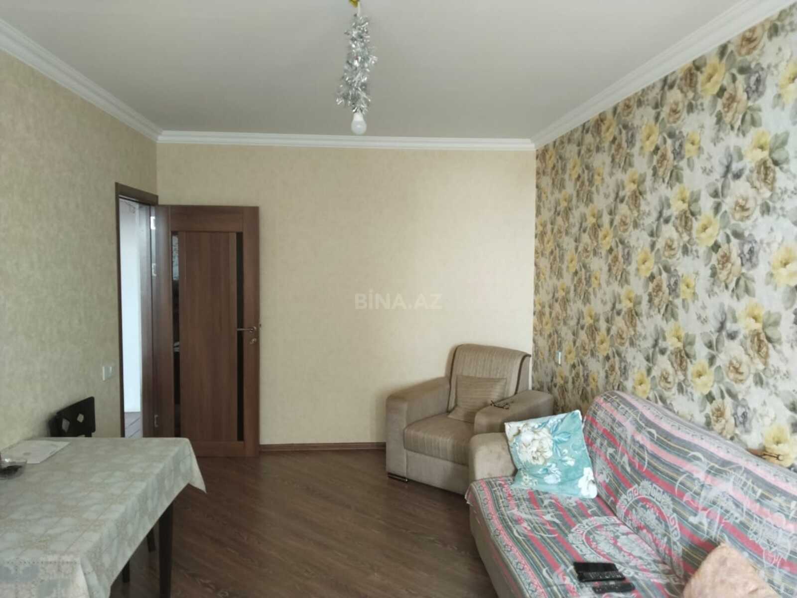 3 otaqlı köhnə tikili 80 m², Həzi Aslanov m.