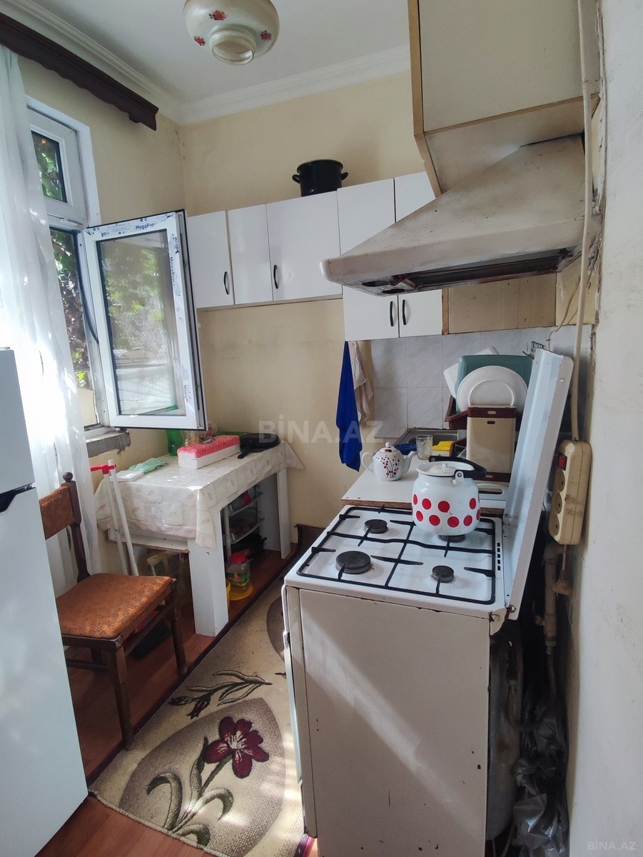 2 otaqlı köhnə tikili 35 m², Memar Əcəmi m. - əsas şəkil