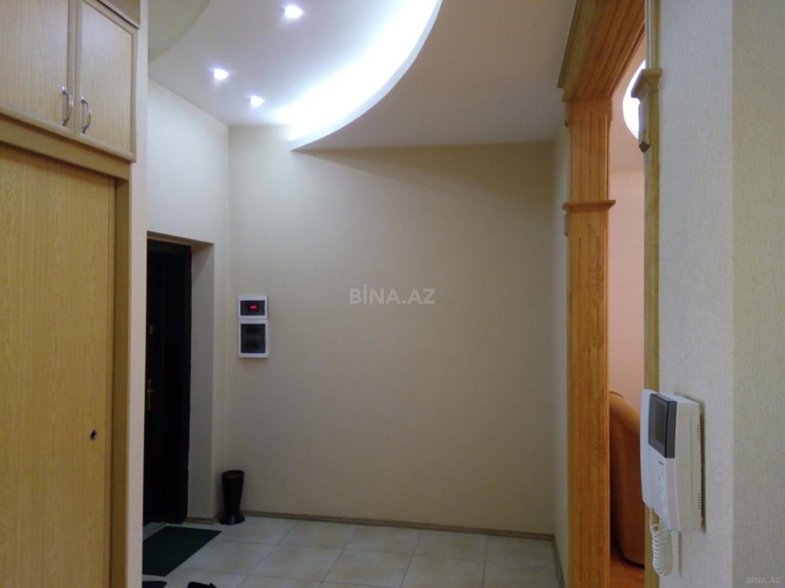 3 otaqlı yeni tikili 145 m², 8 Noyabr m. - əsas şəkil
