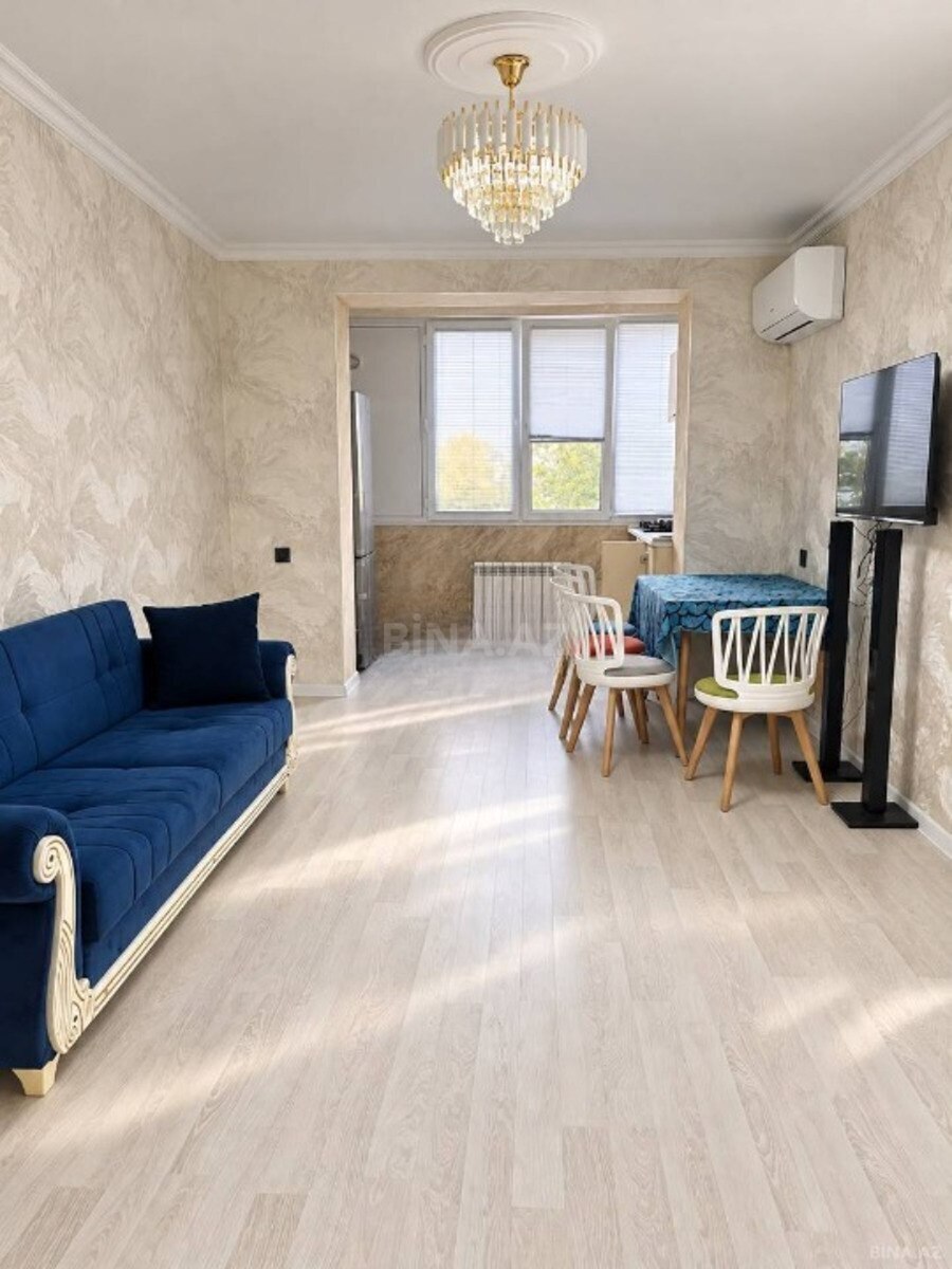 3 otaqlı köhnə tikili 60 m², İnşaatçılar m.