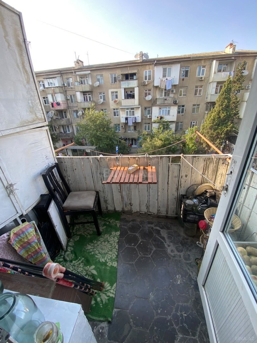 Satılır 2 otaqlı köhnə tikili 43 m², Biləcəri q. - əsas şəkil
