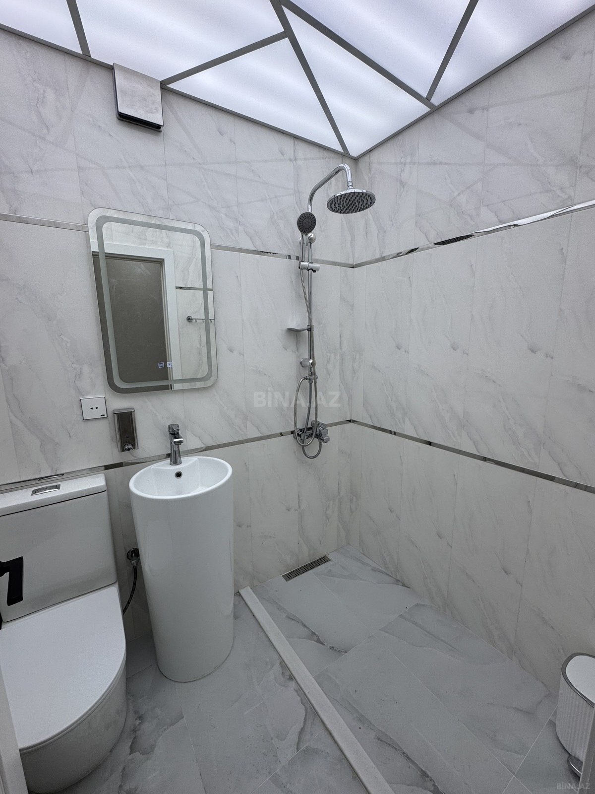 2 otaqlı köhnə tikili 55 m², İnşaatçılar m. - şəkil 2