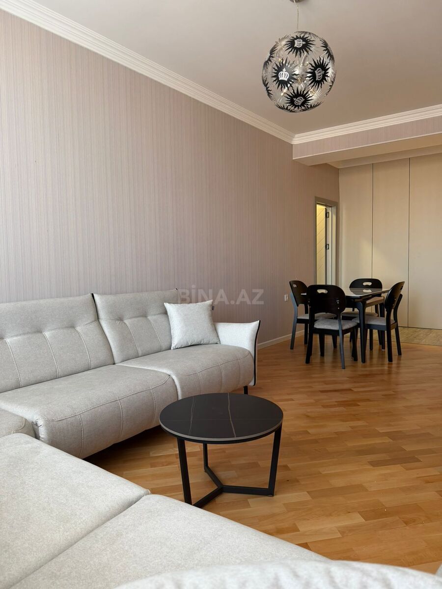 3 otaqlı yeni tikili 105 m², Şah İsmayıl Xətai m.