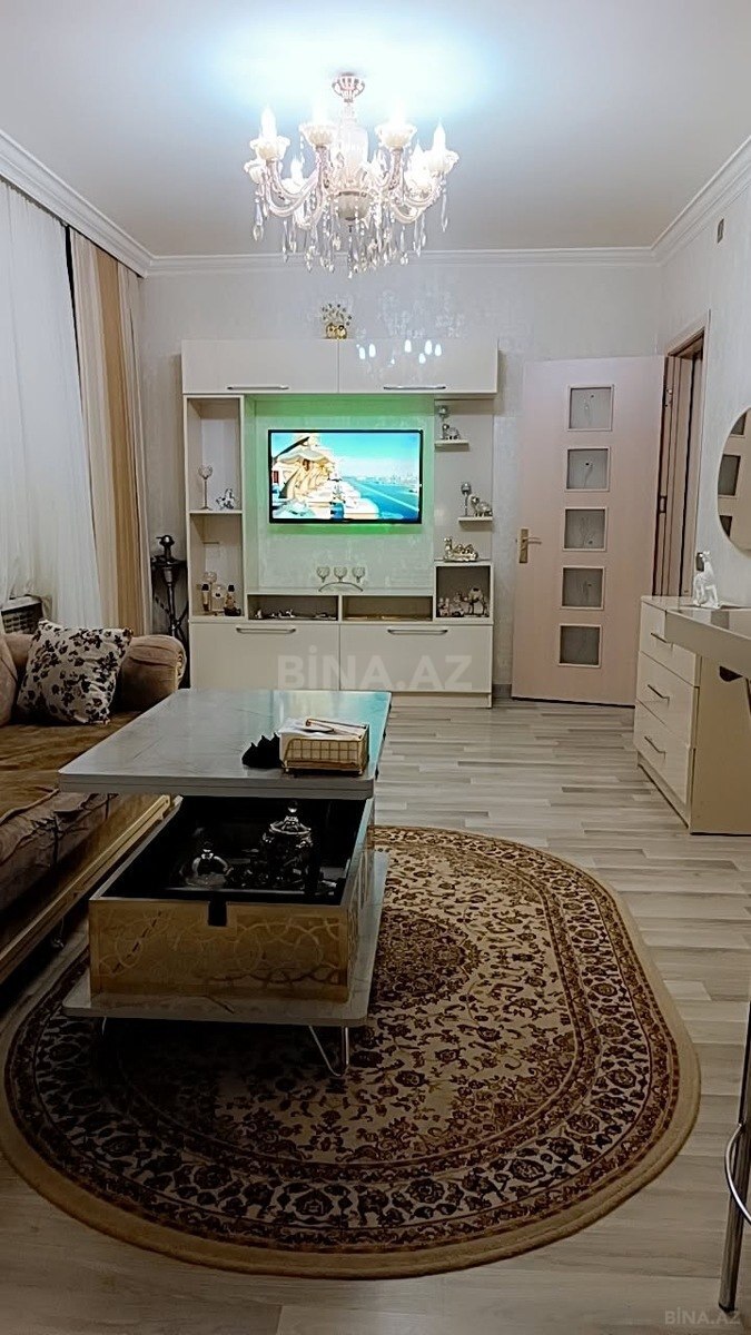 2 otaqlı köhnə tikili 40 m², Elmlər Akademiyası m.