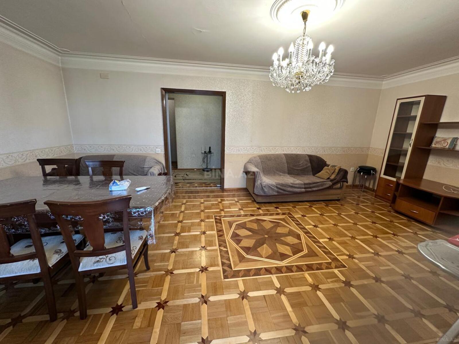 3 otaqlı köhnə tikili 100 m², Elmlər Akademiyası m.