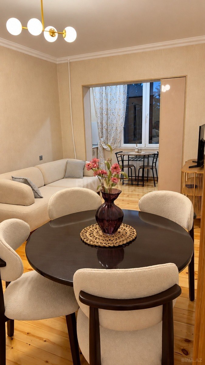 2 otaqlı köhnə tikili 55 m², Azadlıq Prospekti m.