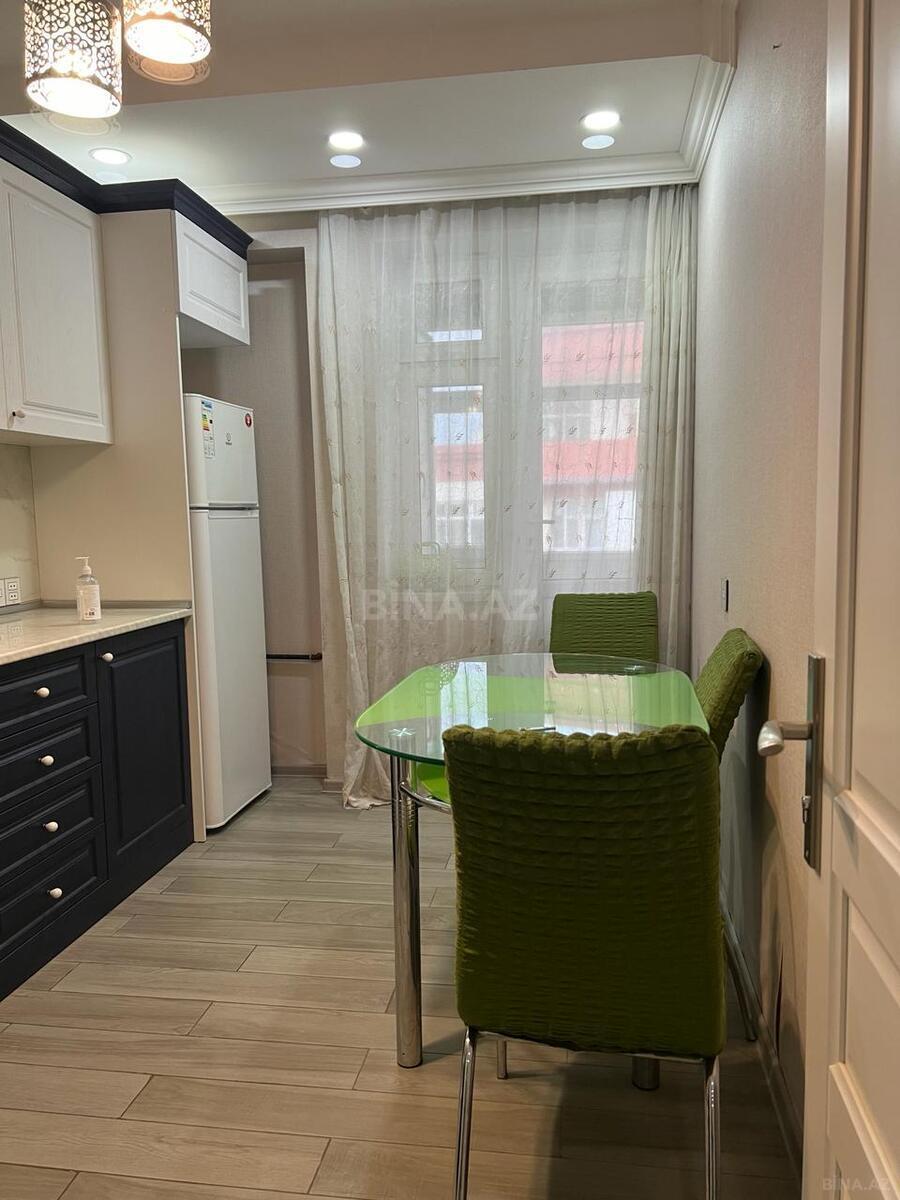 2 otaqlı yeni tikili 84 m², İnşaatçılar m.