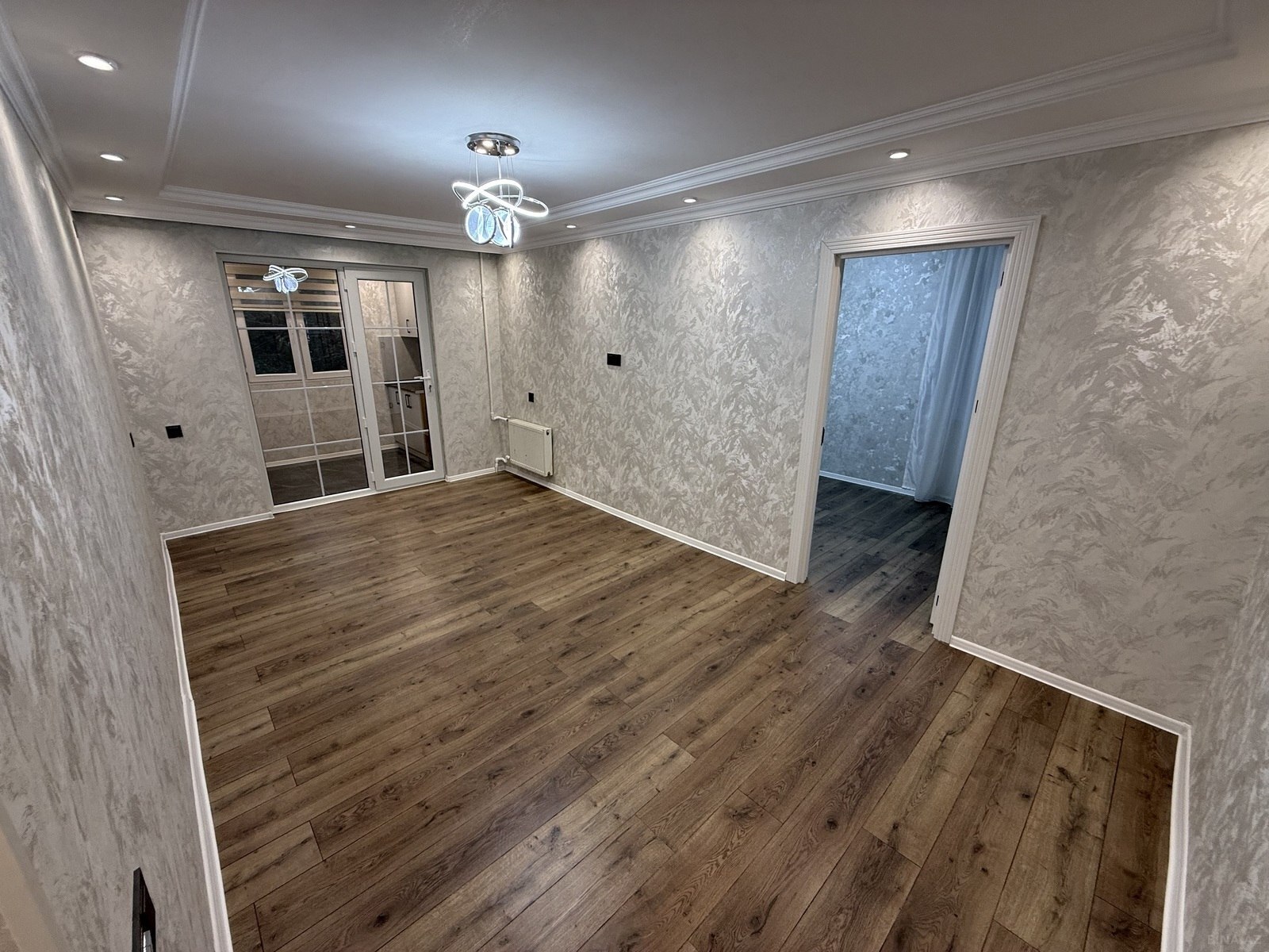 Satılır 3 otaqlı köhnə tikili 55 m², Neftçilər m.