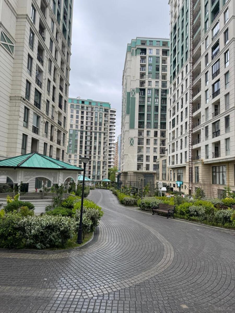 4 otaqlı yeni tikili 190 m², Gənclik m. - əsas şəkil