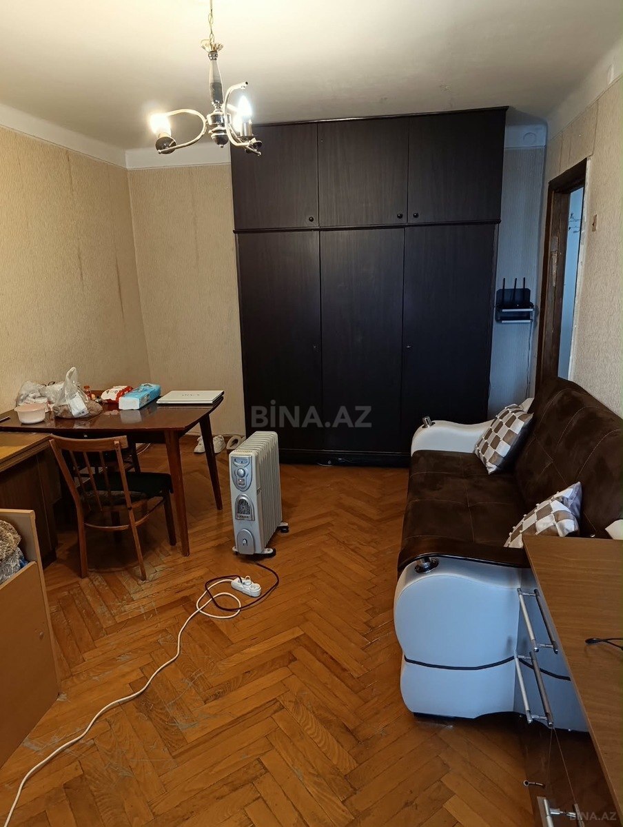 1 otaqlı köhnə tikili 31 m², Elmlər Akademiyası m.