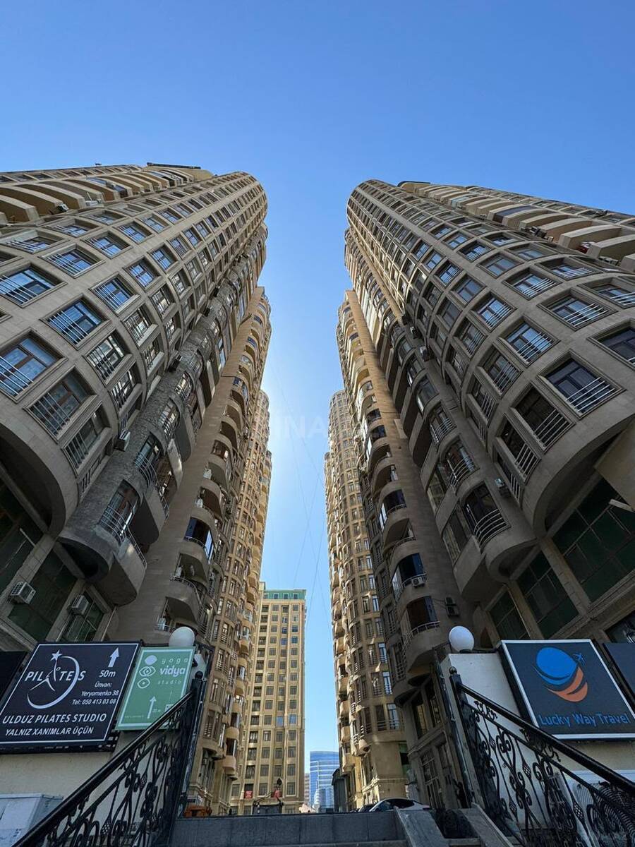 4 otaqlı yeni tikili 198 m², Şah İsmayıl Xətai m.
