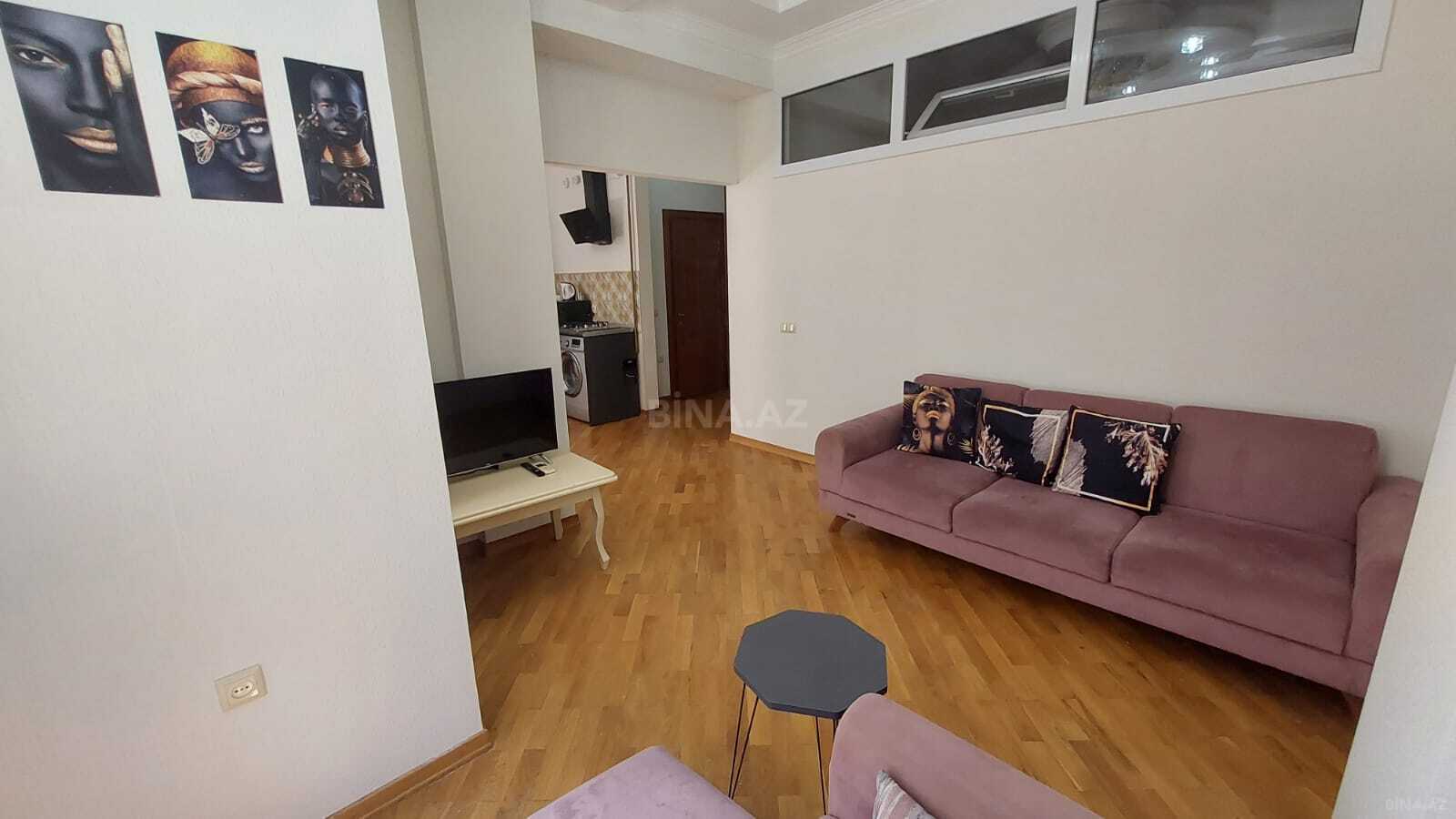 2 otaqlı köhnə tikili 50 m², Bayıl q. - şəkil 2