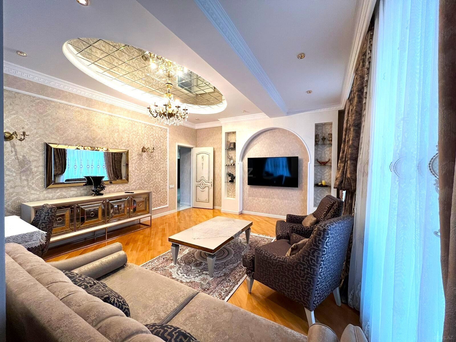 3 otaqlı yeni tikili 130 m², Gənclik m. - əsas şəkil