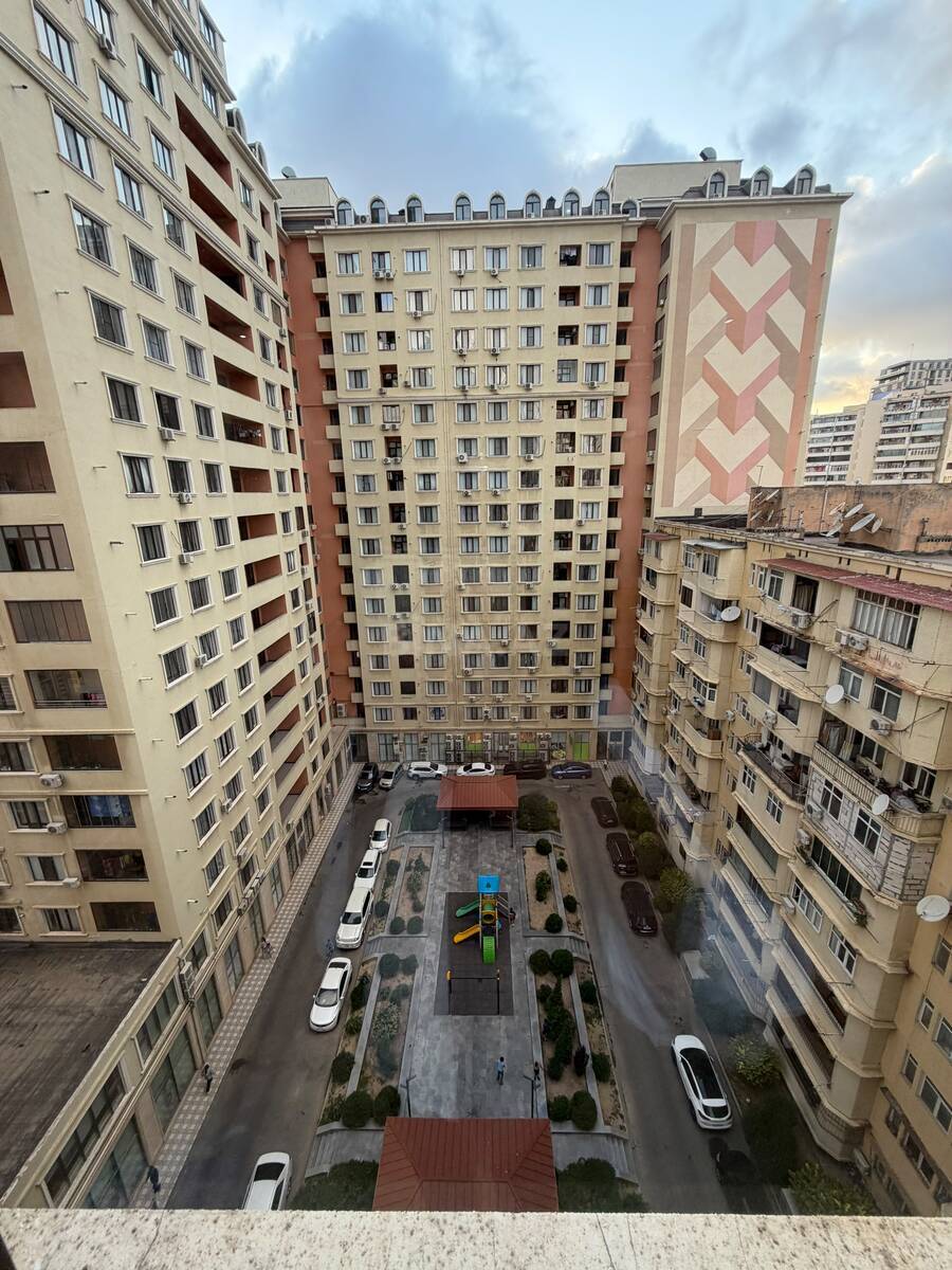 3 otaqlı yeni tikili 104 m², Elmlər Akademiyası m.