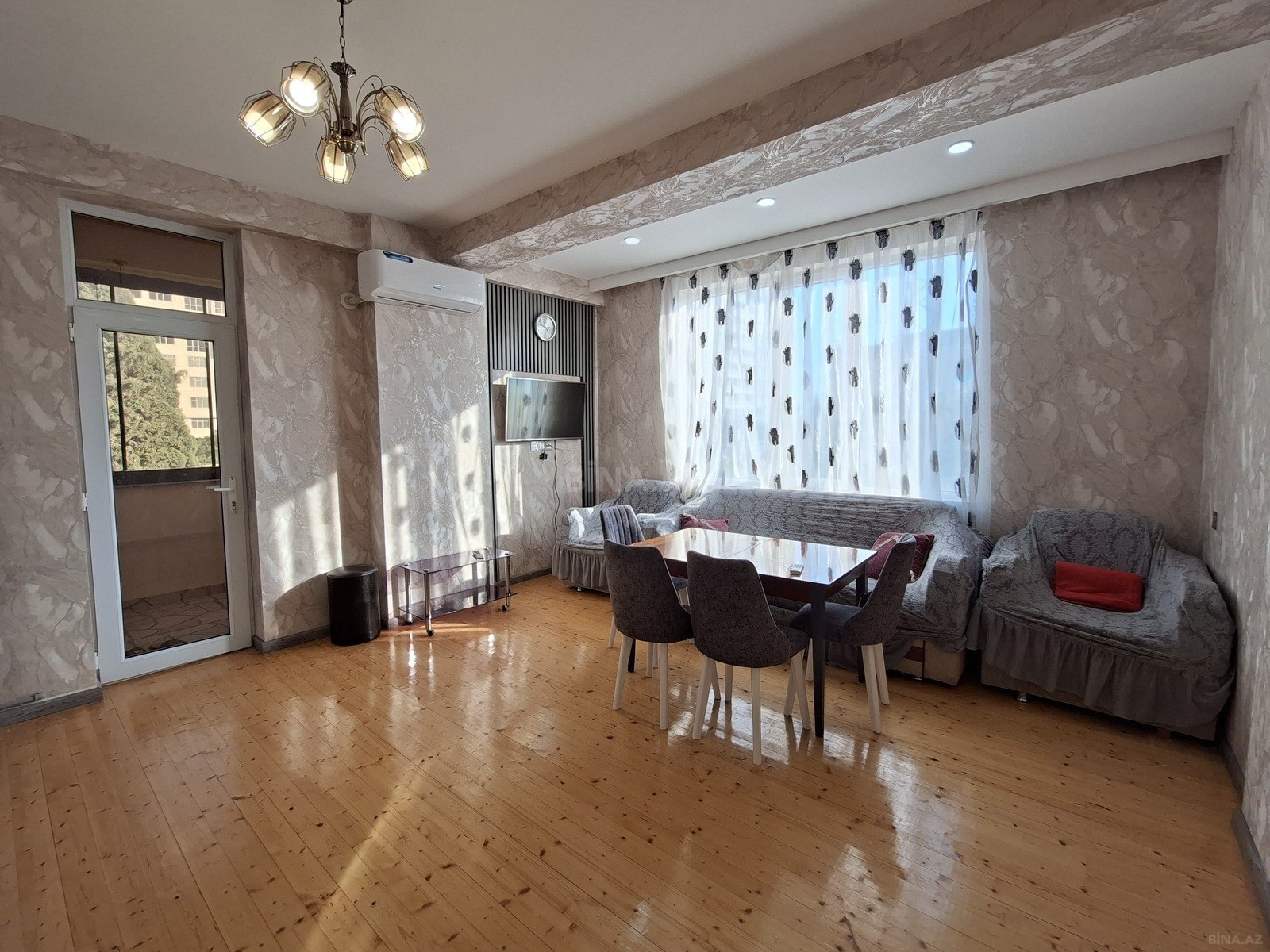 3 otaqlı yeni tikili 90 m², Neftçilər m.