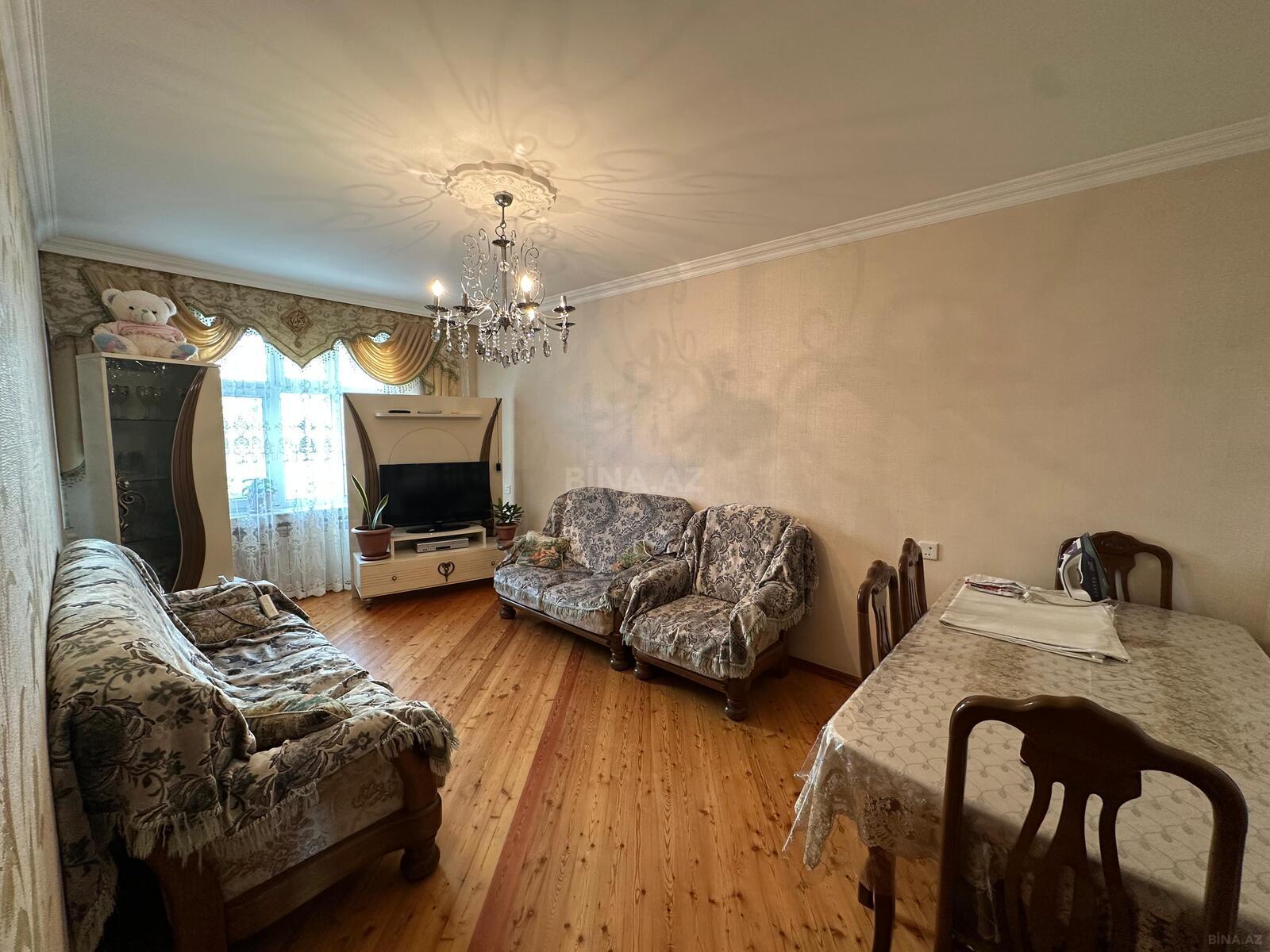 Satılır 3 otaqlı köhnə tikili 85 m², Xətai r.