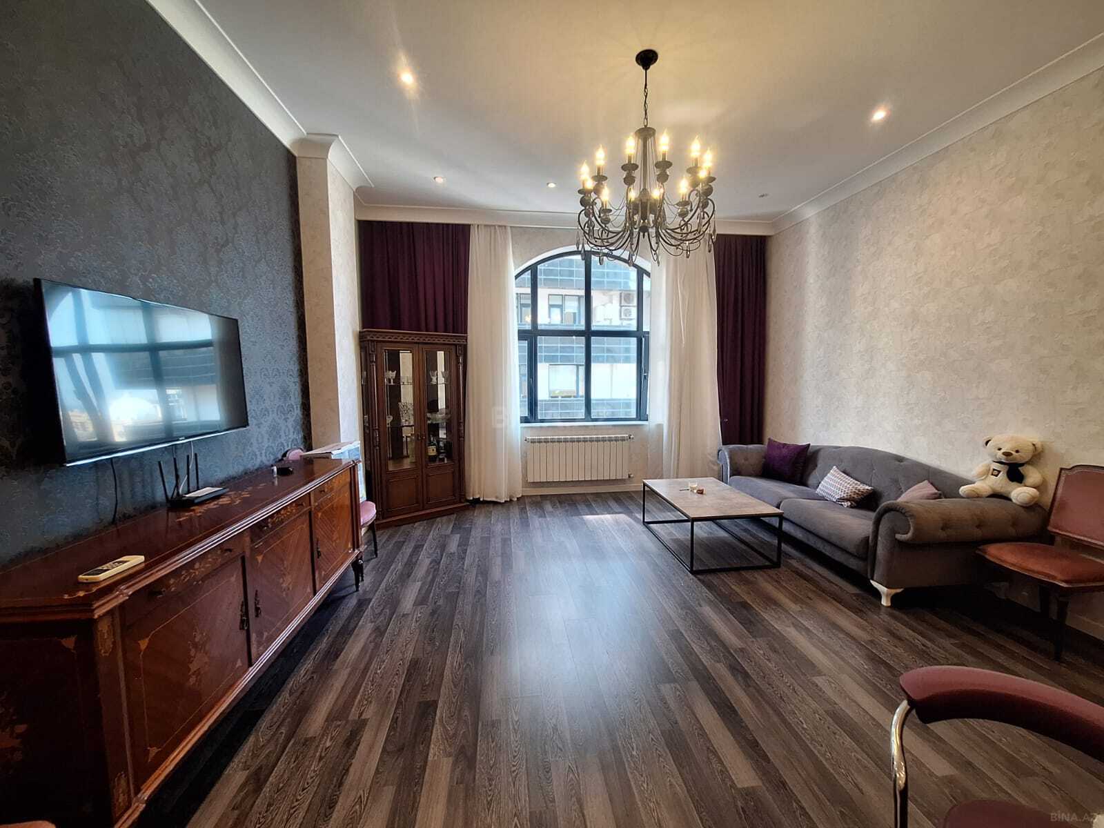 2 otaqlı yeni tikili 80 m², Nizami m.