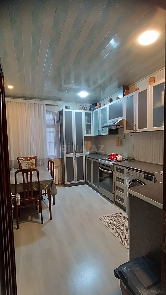 Satılır 3 otaqlı köhnə tikili 65 m², Səbail r. - şəkil 2