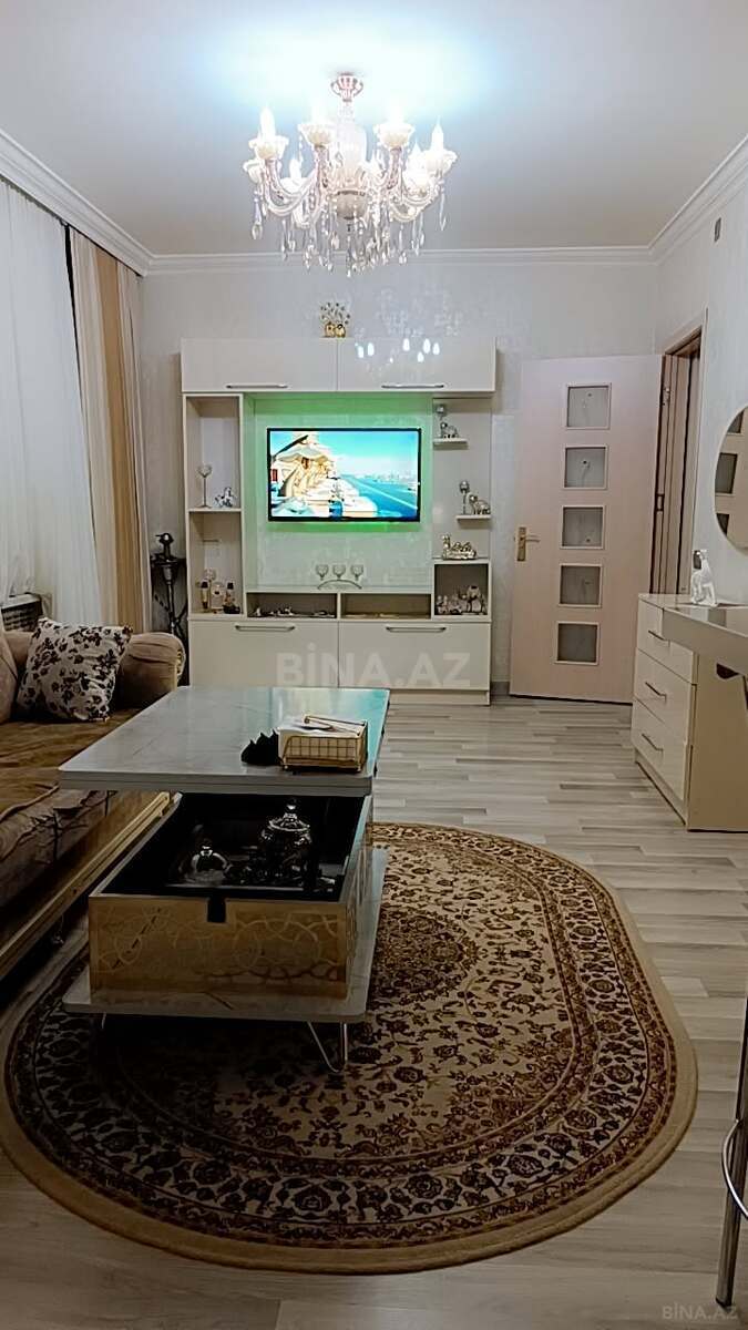 2 otaqlı köhnə tikili 40 m², Elmlər Akademiyası m.
