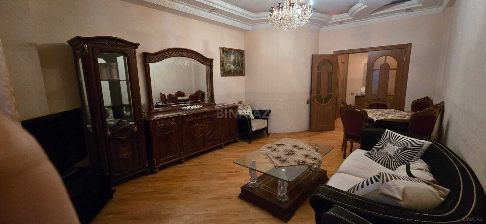 3 otaqlı yeni tikili 120 m², Elmlər Akademiyası m.